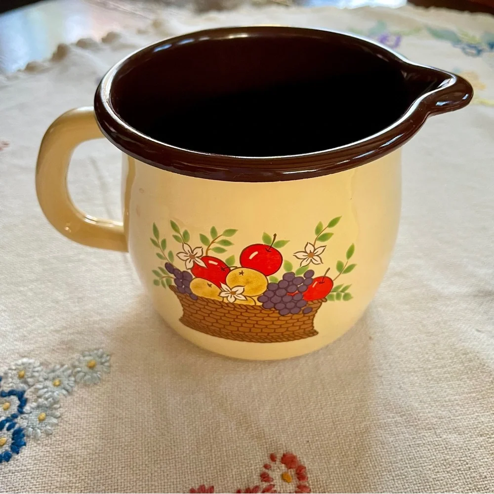 Vintage FTD Metal 3 Cup Enamelware Pitcher. Cream Color w/ Basket of Fruit